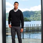 MEN'S KNITTED V-NECK SWEATER