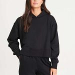 WOMEN'S RELAXED HOODIE