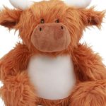 ZIPPIE HIGHLAND COW